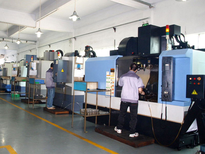 cnc能鉆深孔嗎？機(jī)床應(yīng)用！