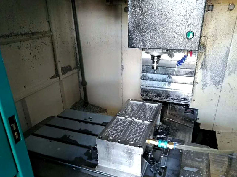 力勁鉆攻機是不是臺灣產的？