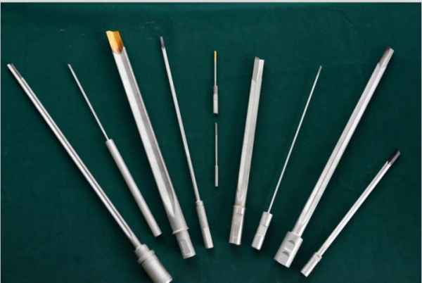 立式深孔鉆所用刀具有哪些，有什么特點(diǎn)和區(qū)別