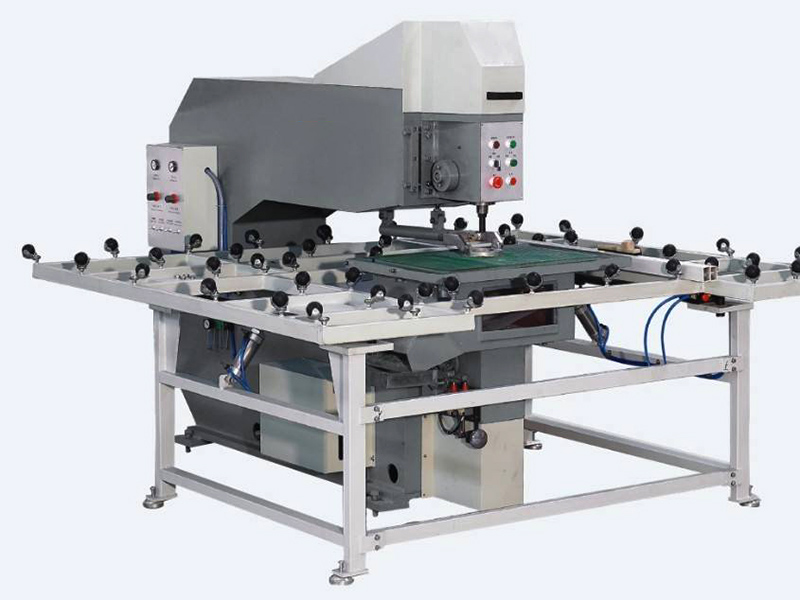 玻璃鉆孔機(jī)怎么對齊上下鉆頭？注意事項(xiàng)