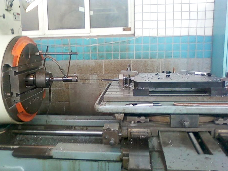 深孔鉆要不要澆地基？