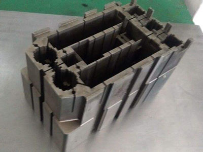 淺析數控機床的工作原理和加工內容。